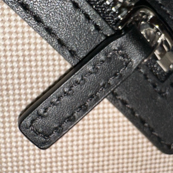 MCM Vintage Jacquard Logo Tote - Picture 10 of 14